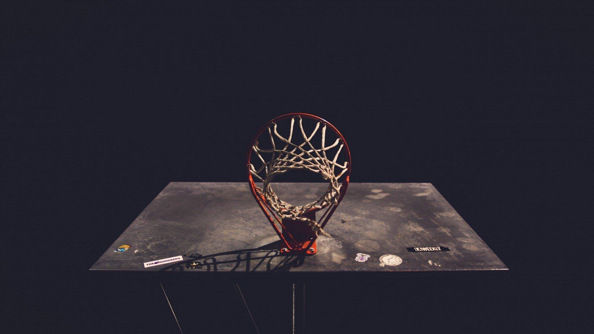 球场风云再起,昔日CUBA扣篮王争议事件引国际关注,美国网友热议五大囧旧事